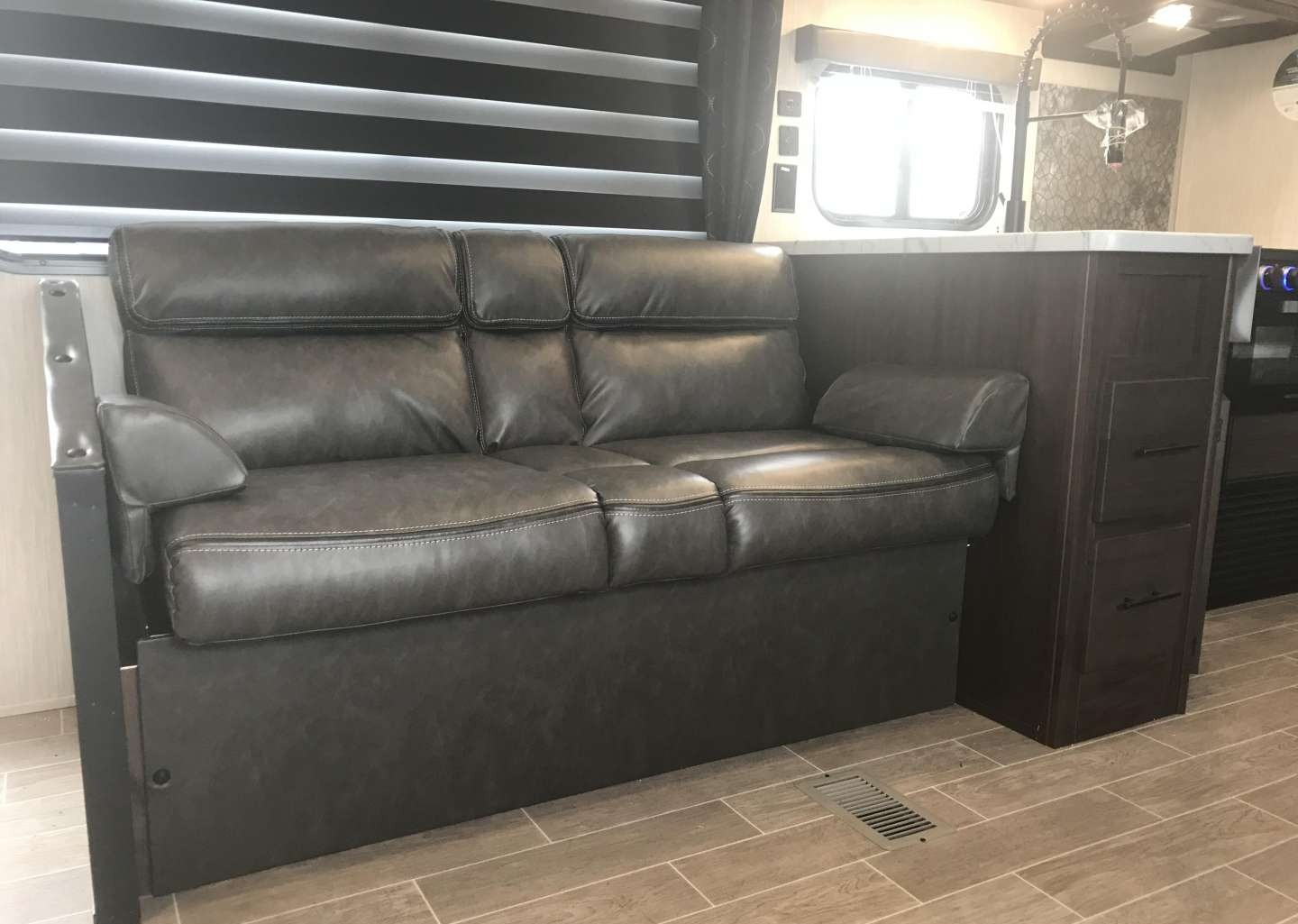 2021 Patriot 32